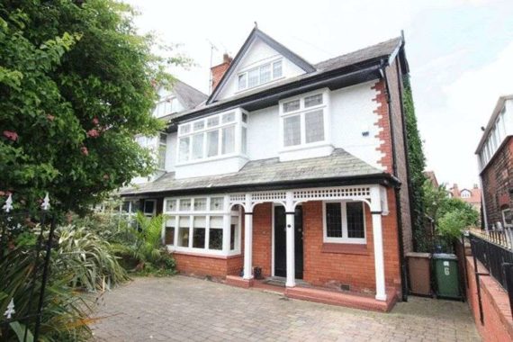 5&nbsp;Bedroom&nbsp;Semi-Detac...